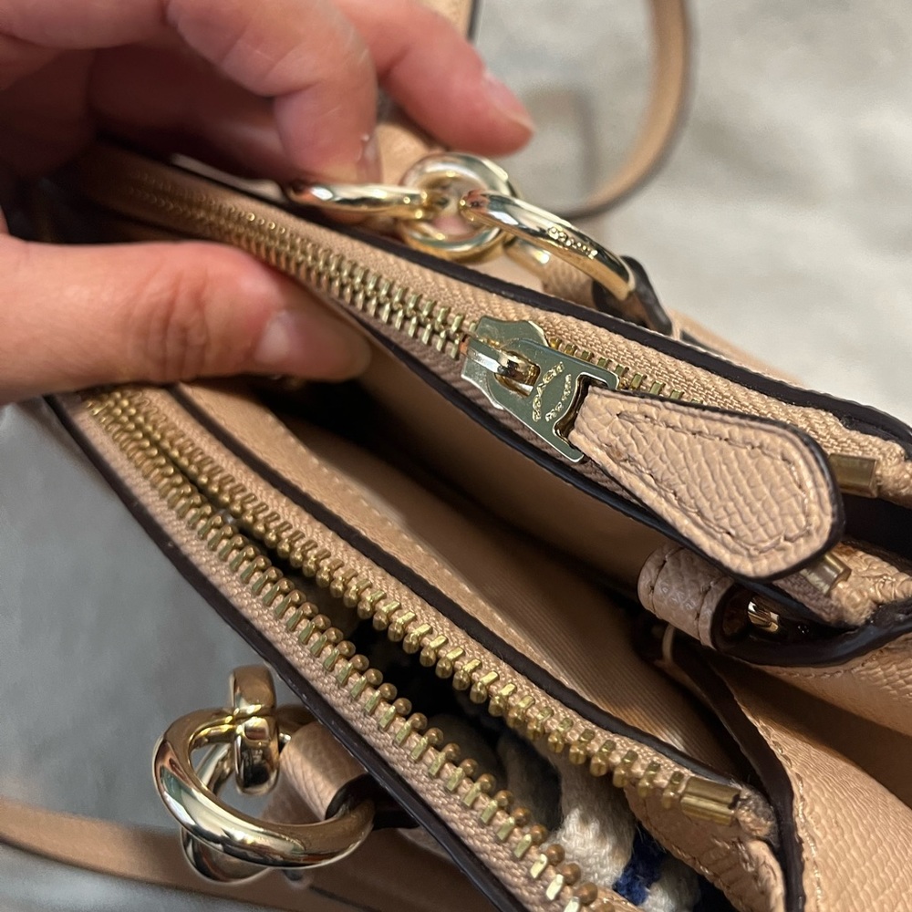 Coach peach/nude Christie - Picture 3 of 14